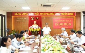 Khai trừ Đảng một giám đốc trung tâm cấp huyện ở Hà Tĩnh