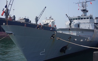 Tàu tuần dương Vendemiaire Hải quân Pháp huấn luyện chung với Cảnh sát biển Việt Nam
