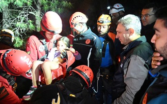 Cuộc giải cứu thót tim trong vụ tai nạn cáp treo chết chóc ở Thổ Nhĩ Kỳ