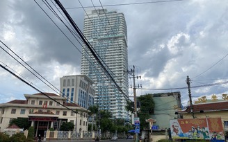 Tỉnh Bình Định nói gì về việc tòa nhà cao nhất Quy Nhơn thiếu bãi đỗ xe?