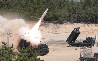 Triều Tiên lên án Mỹ vì chuyển tên lửa tầm xa cho Ukraine