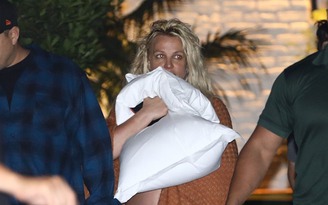 'Thuyết âm mưu' nào sau scandal mới đây của Britney Spears?