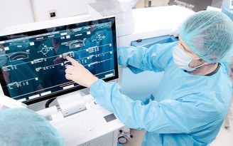 SmartSight: Xóa bỏ hạn chế của các phương pháp phẫu thuật tật khúc xạ truyền thống