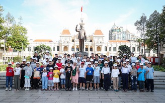 Chuyến tham quan bổ ích, ý nghĩa dành cho trẻ mồ côi