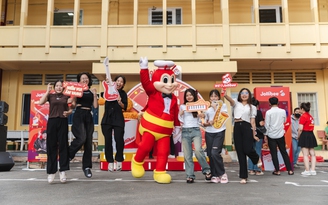 Kết thúc hành trình xuyên Việt, The Jolly Tour thu hút 300.000 sinh viên 'quẩy' hết mình