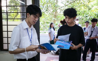 Điểm chuẩn ĐH Kinh tế TP.HCM: Gần nửa thí sinh trúng tuyển sớm đạt IELTS từ 6.0