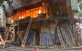 Hai vụ cháy nhà tại Hà Nội