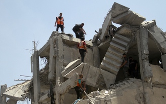Israel tiếp tục không kích vào Gaza, ít nhất 57 người thiệt mạng
