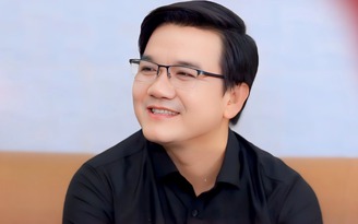 Nghệ sĩ cải lương Lê Tứ tiết lộ hôn nhân với 'bạn học' Hà Như