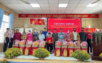 Đôi chân tròn của An