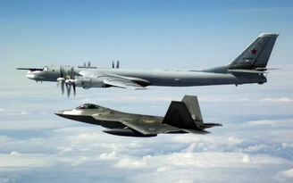 Canada, Mỹ phối hợp điều máy bay bám theo oanh tạc cơ Nga, Trung Quốc gần Alaska