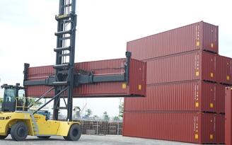 'Ông lớn' cho thuê container thế giới nhận lô hàng đầu tiên từ Hòa Phát