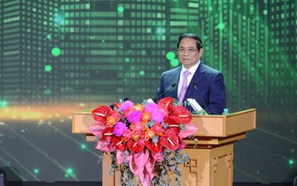'Đất đẹp để mời gọi đầu tư, tạo việc làm chứ đừng xây đô thị rồi bỏ hoang'