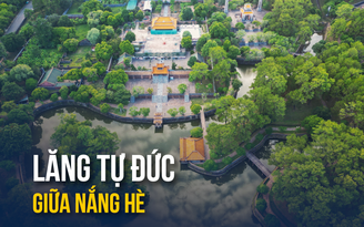 Đắm chìm trong vẻ đẹp cổ kính, nên thơ của Lăng Tự Đức giữa nắng hè