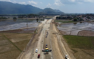 Đưa cao tốc Vân Phong - Nha Trang về đích trước 8 tháng