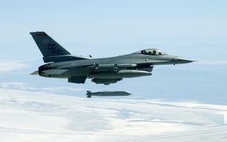 F-16 Ukraine sẽ được phóng tên lửa hành trình tầm xa của Mỹ?