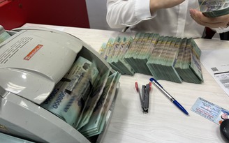 Công ty kinh doanh thua lỗ do sét đánh nhiều lần