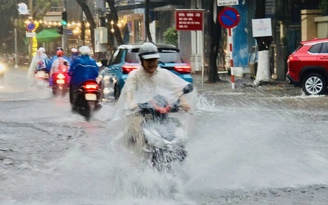 TP.Đà Nẵng: Mưa lớn kéo dài, chính quyền sẵn sàng phương án sơ tán người dân