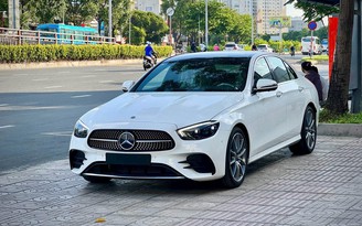 Xe sang Mercedes E-class 'ế ẩm', giảm giá gần 300 triệu xả hàng tồn