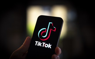 Điện thoại cài sẵn TikTok tại Mỹ 'hét giá' đến 1 triệu USD