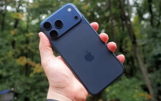 Apple gặp lại 'bóng ma' iPhone 4 trên iPhone 17