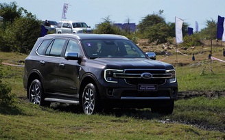 SUV 7 chỗ: Ford Everest vẫn 'gồng gánh' phân khúc