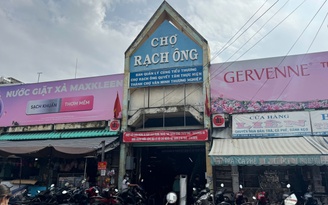 Đời chợ ở TP.HCM: Mùi cá và ký ức 21 năm ở chợ Rạch Ông