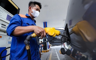 Giá xăng dầu hôm nay 29.10.2025: Xăng trong nước tăng 750 đồng/lít?