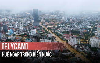 [Flycam] Những ngày Huế ngập trong biển nước