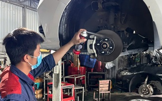 4 bộ phận trên ô tô cần kiểm tra để lái xe an toàn khi trời mưa