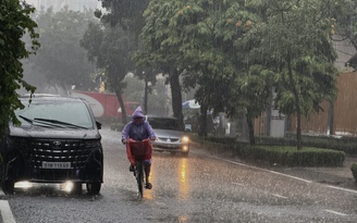 Thời tiết TP.HCM hôm nay có mưa từ sáng sớm, vì sao?