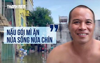 Ngôi làng tại Hà Nội vẫn ngập sâu sau 4 ngày mưa lớn