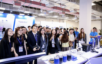 CMC gây ấn tượng tại triển lãm VIIE 2025