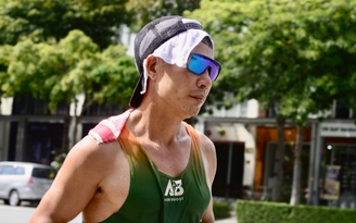 Ảnh đẹp trên hành trình chạy bộ 310 km trong hơn 56 tiếng của 'Trường điên'