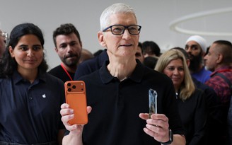 iPhone 17 bán chạy chưa từng có, Samsung âm thầm 'đếm tiền'