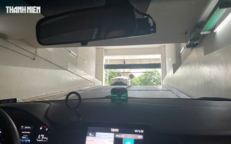 Lái ô tô số tự động khởi hành ngang dốc, làm sao để xe không bị trôi