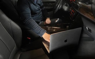 Để laptop trong xe - thói quen tưởng tiện lợi nhưng nguy hiểm khôn lường