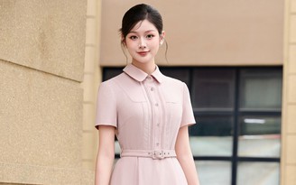 Trong tủ đồ nàng công sở không thể thiếu đầm dáng dài chiết đai