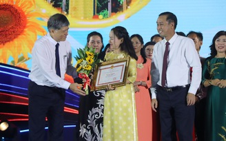 TP.HCM tôn vinh 50 nhà giáo điển hình tiêu biểu trong 50 năm đổi mới giáo dục