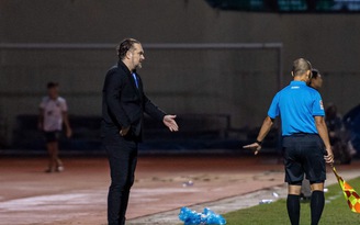 HLV Popov đưa đội bóng cũ xuống vực thẳm, lộ diện đội có nguy cơ rớt hạng