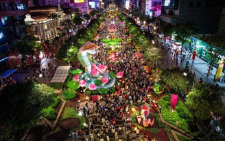 Đường hoa Nguyễn Huệ Tết Bính Ngọ sẽ đón khách trong 8 ngày