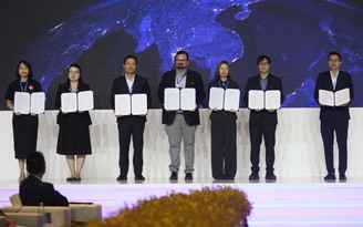 Giá Bitcoin hôm nay 26.11.2025: BTC đảo chiều, TP.HCM lập Liên minh Kinh tế On-chain toàn cầu