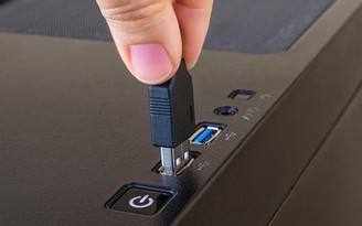 Điều gì xảy ra nếu cắm cáp USB 2.0 vào cổng USB 3.1?