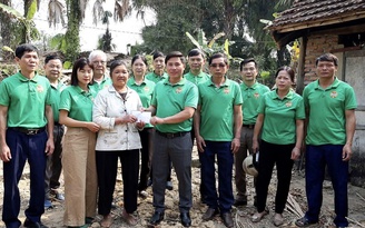 Chung dòng máu Lạc Hồng: Cán bộ người Mông và hành trình giúp dân thoát nghèo