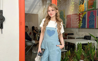 Quay lại thanh xuân rực rỡ với những chiếc quần yếm năng động