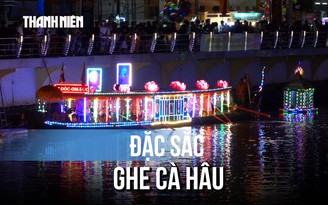 Ghe cà hâu và Protip khoe sắc trên dòng sông Maspero
