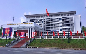 Đề xuất cho 1.700 cán bộ Lào Cai tiếp tục làm việc tại trụ sở cũ