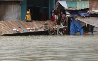 Không khí lạnh khiến miền Bắc 'rét ẩm', miền Trung mưa lớn 250 mm