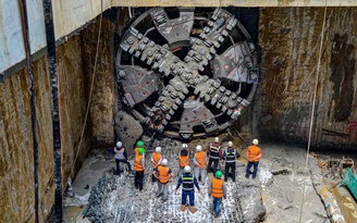 'Quái vật' 850 tấn hoàn thành khoan ngầm 4 km metro Nhổn - ga Hà Nội