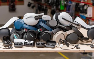 Nên chọn tai nghe Bluetooth hay tai nghe không dây?